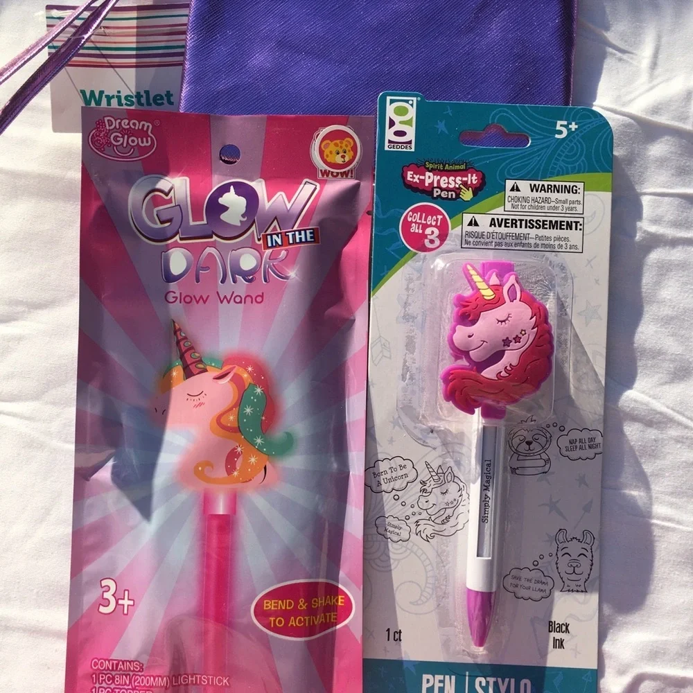 JEWERLY Unicorn GLOWS, water bottle & purse
